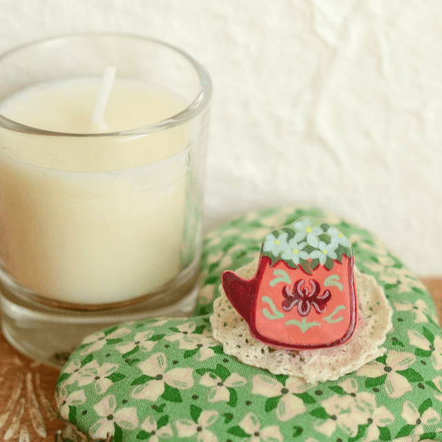 Spring Collection "Forget-Me-Not Teapot" clay pin