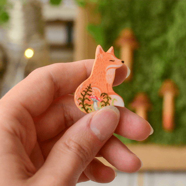 Familiar Collection "A Fox" clay pin