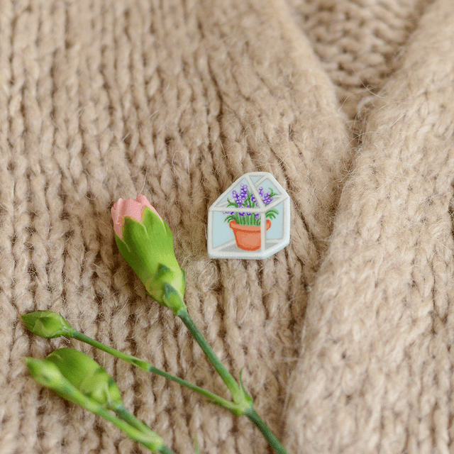 Spring Collection "Mini Greenhouse" clay pin